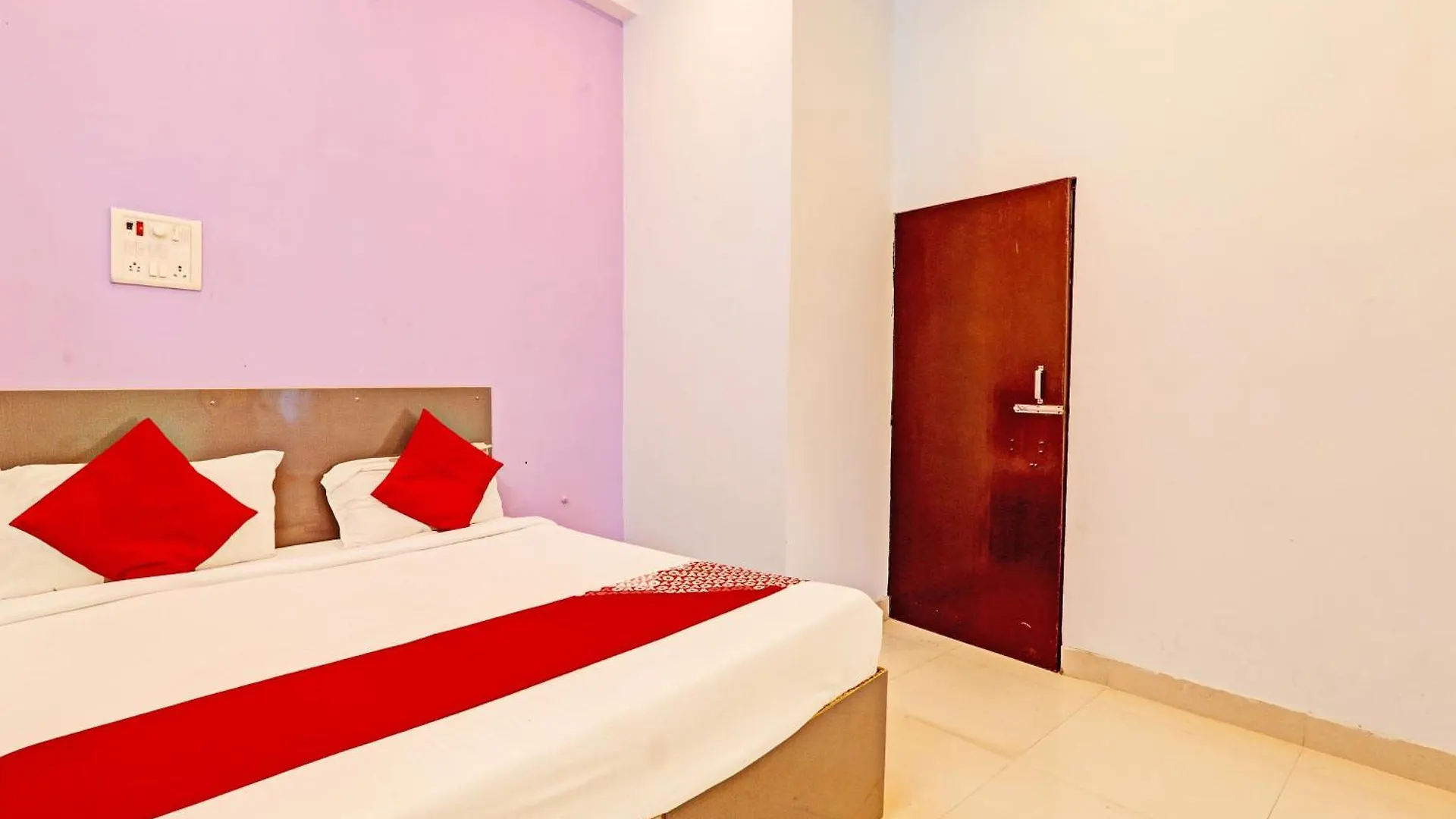 Hotel O Holiday Banaras Stay Βαρανάσι